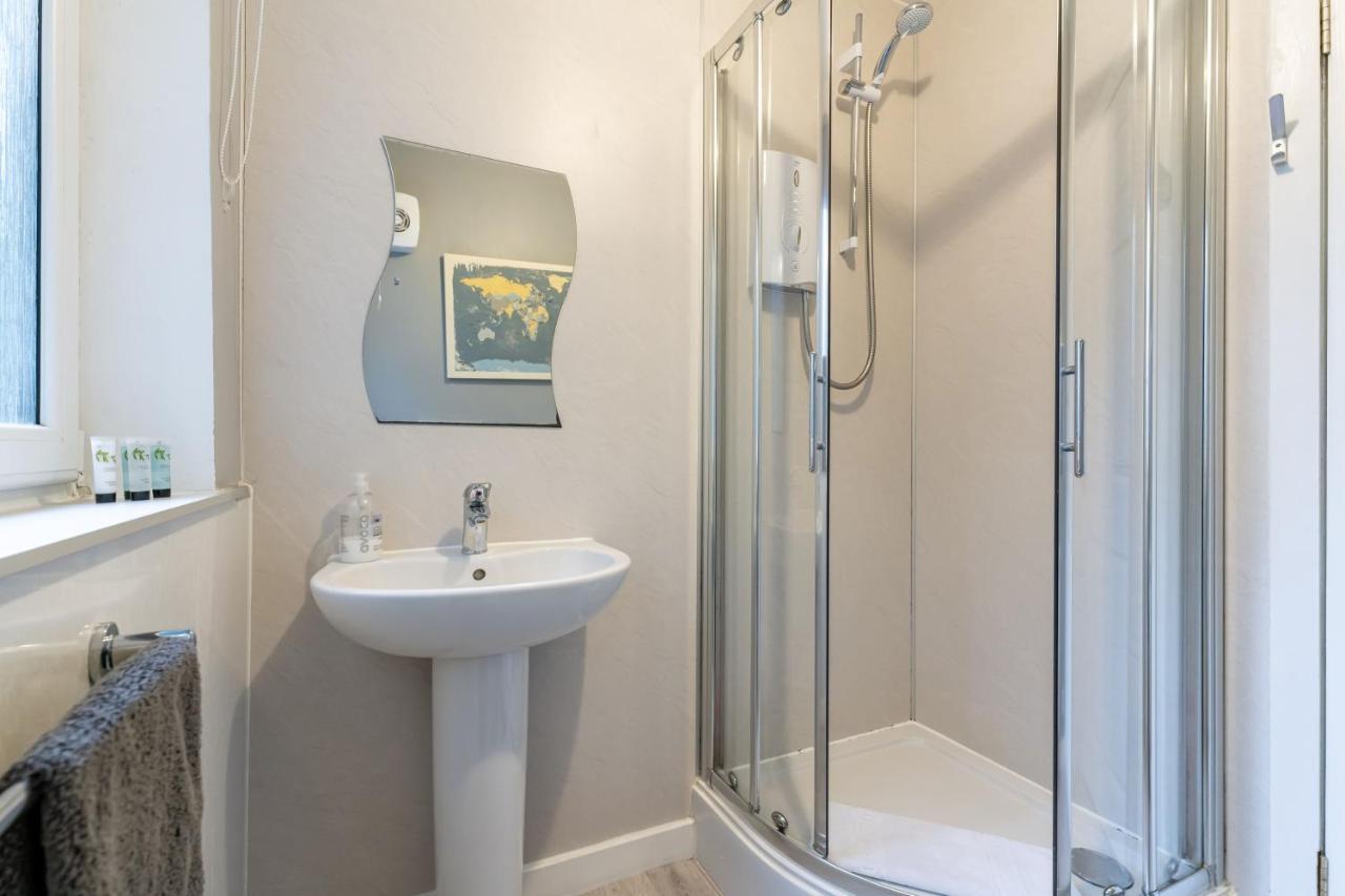 Ground-Fl Two Bedroom Apartment In ברידג' אוף אלן מראה חיצוני תמונה